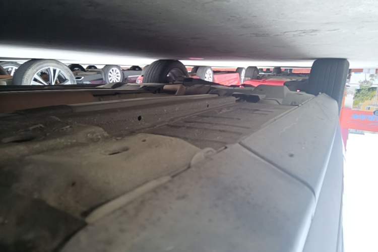 Used Peugeot 3008 2015 2.0L Automatic Classic Edition Right Side Sill