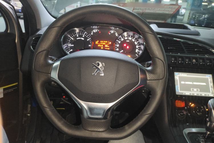 Used Peugeot 3008 2015 1.6THP Automatic Prestige Edition Steering Wheel