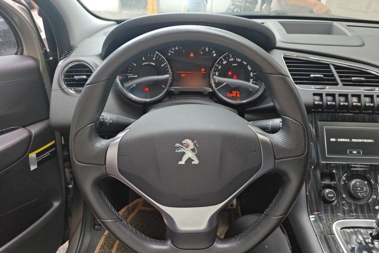 Used Peugeot 3008 2015 1.6THP Automatic Prestige Edition Steering Wheel