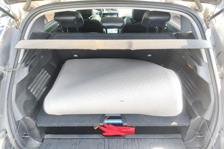 Used Peugeot 3008 2015 1.6THP Automatic Trend Edition Trunk