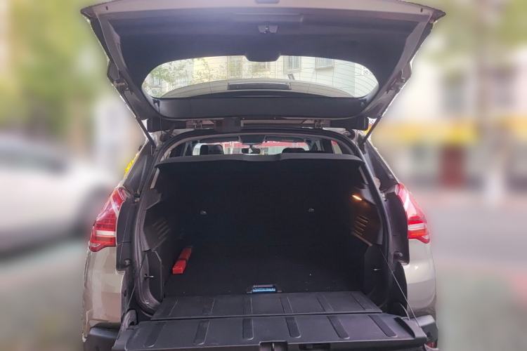 Used Peugeot 3008 2015 1.6THP Automatic Trend Edition Trunk