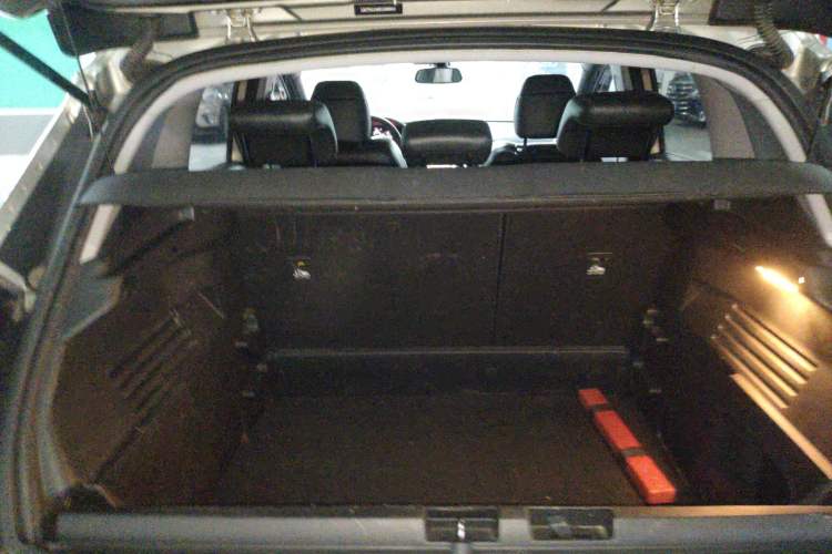 Used Peugeot 3008 2015 1.6THP Automatic Prestige Edition Trunk