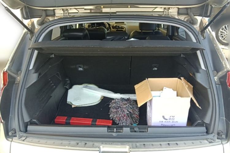 Used Peugeot 3008 2015 2.0L Automatic Trend Edition Trunk