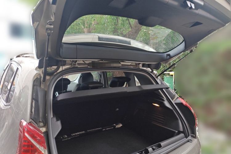 Used Peugeot 3008 2015 1.6THP Automatic Prestige Edition Trunk