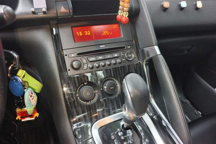 Used Peugeot 3008 2015 2.0L Automatic Classic Edition Audio And AC Panel