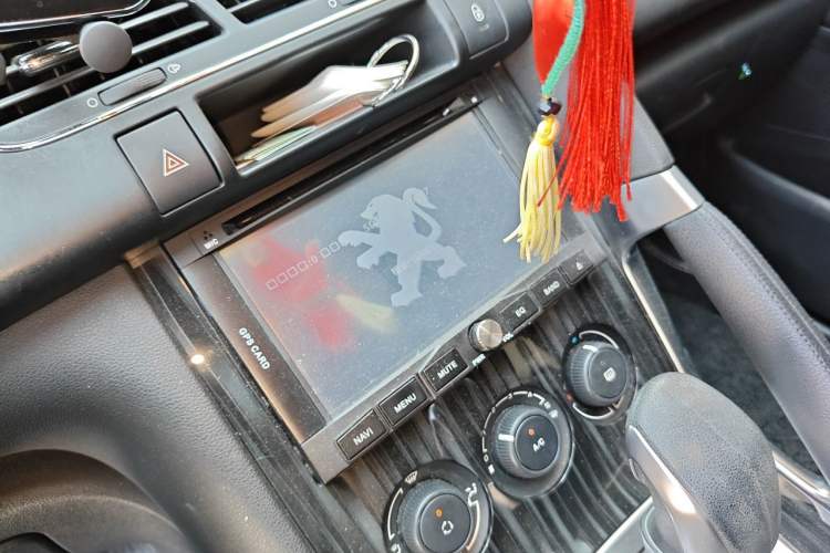 Used Peugeot 3008 2015 2.0L Automatic Classic Edition Audio And AC Panel