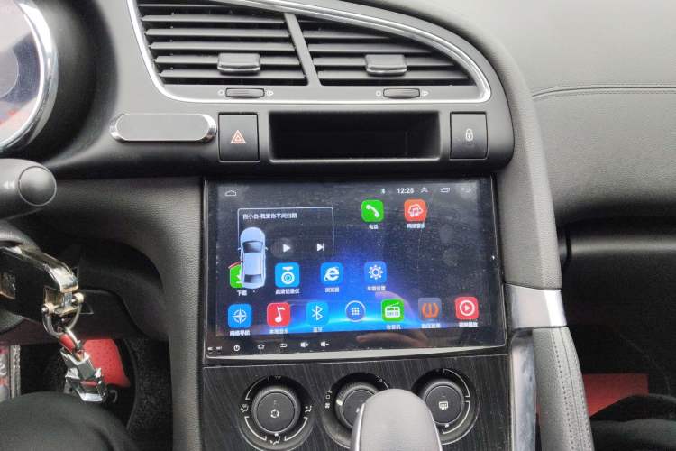 Used Peugeot 3008 2015 1.6THP Automatic Classic Edition Audio And AC Panel