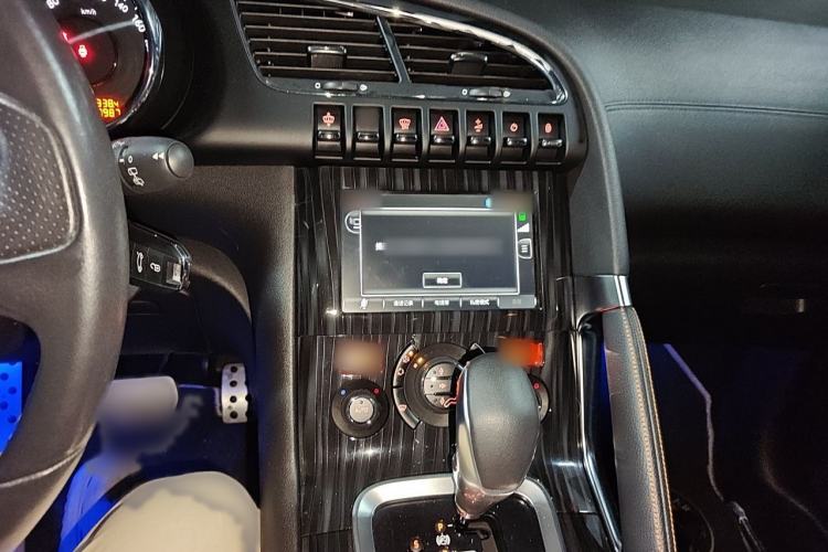 Used Peugeot 3008 2015 1.6THP Roland Garros Edition Audio And AC Panel