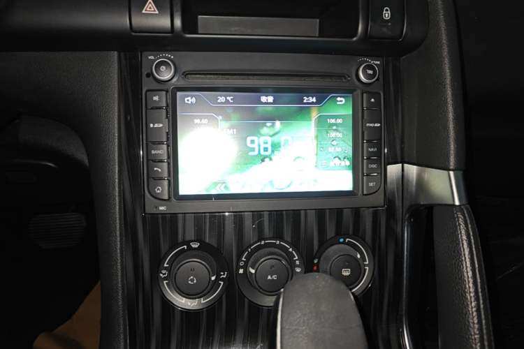 Used Peugeot 3008 2015 2.0L Automatic Classic Edition Audio And AC Panel