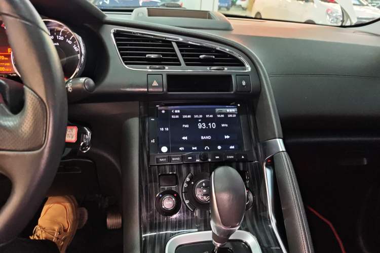 Used Peugeot 3008 2015 1.6THP Automatic Trend Edition Audio And AC Panel