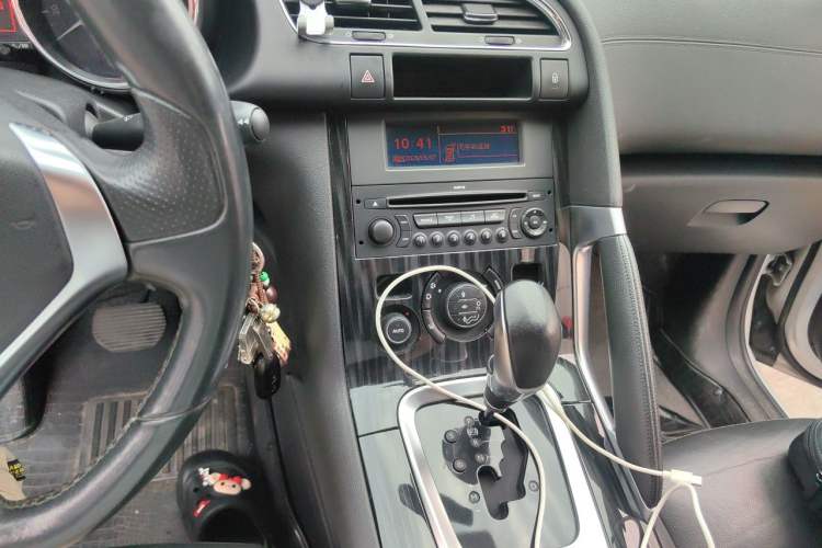 Used Peugeot 3008 2015 1.6THP Automatic Trend Edition Audio And AC Panel