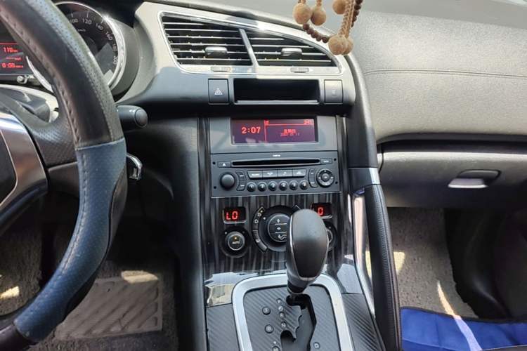 Used Peugeot 3008 2015 1.6THP Automatic Trend Edition Audio And AC Panel