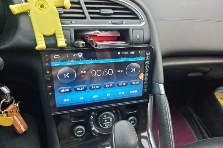 Used Peugeot 3008 2015 1.6THP Automatic Trend Edition Audio And AC Panel