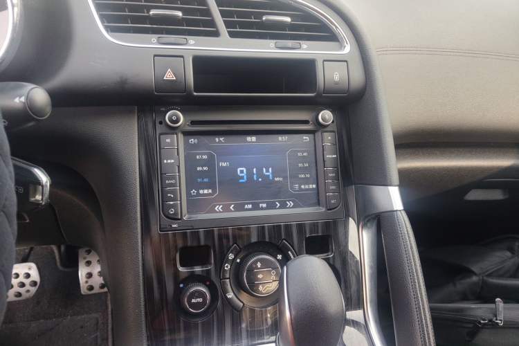Used Peugeot 3008 2015 1.6THP Automatic Trend Edition Audio And AC Panel