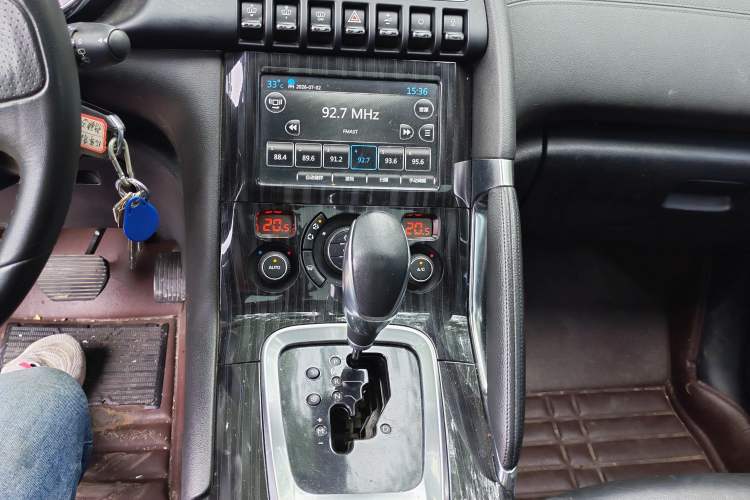 Used Peugeot 3008 2015 1.6THP Automatic Prestige Edition Audio And AC Panel
