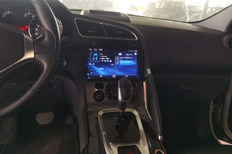 Used Peugeot 3008 2015 1.6THP Automatic Trend Edition Audio And AC Panel