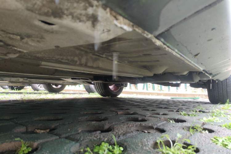 Used Peugeot 3008 2015 2.0L Automatic Classic Edition Chassis Front Left