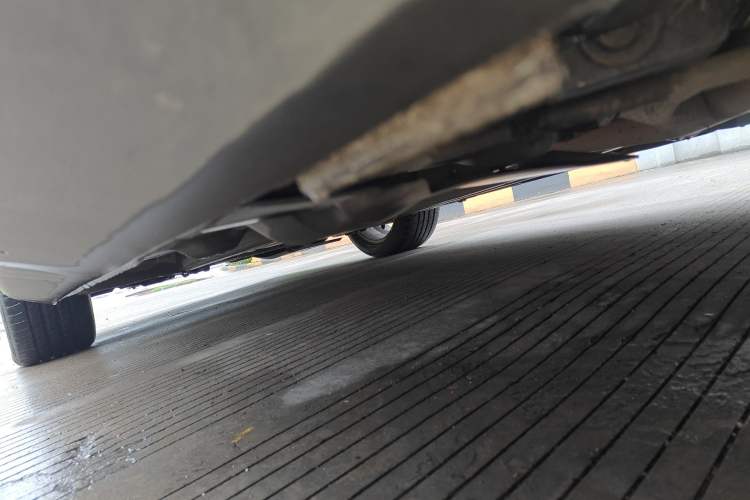 Used Peugeot 3008 2015 1.6THP Automatic Classic Edition Chassis Rear Left