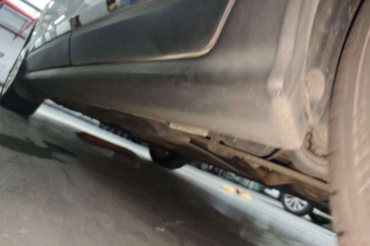 Used Peugeot 3008 2015 2.0L Automatic Classic Edition Chassis Rear Left