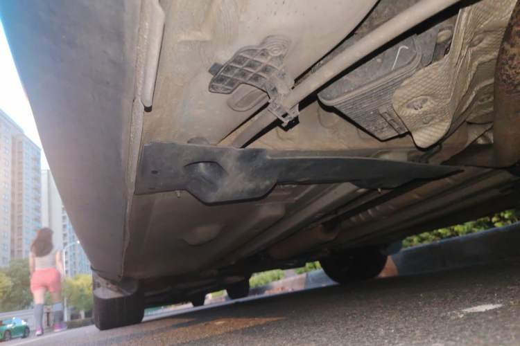 Used Peugeot 3008 2015 2.0L Automatic Classic Edition Chassis Rear Left