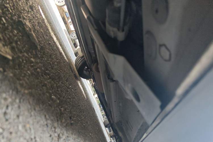 Used Peugeot 3008 2015 2.0L Automatic Classic Edition Chassis Rear Right