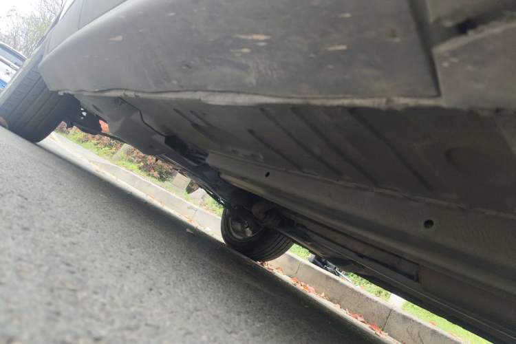 Used Peugeot 3008 2015 2.0L Automatic Classic Edition Chassis Rear Right