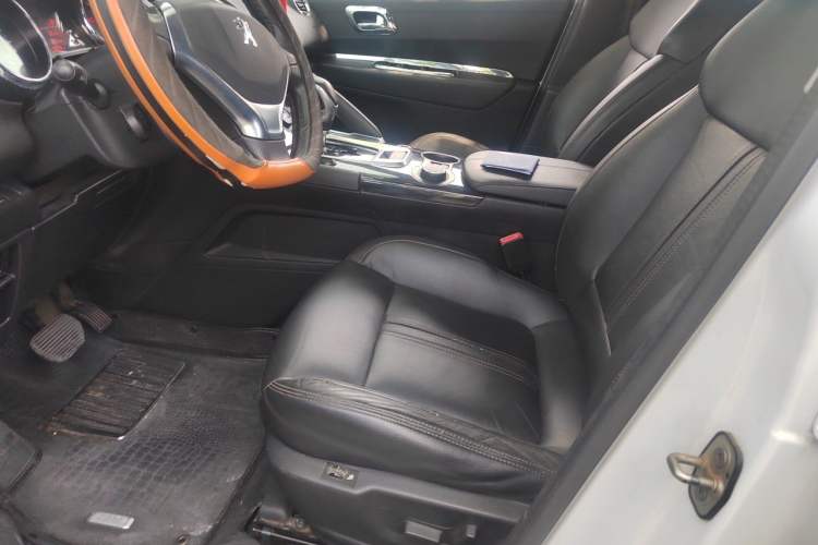 Used Peugeot 3008 2015 1.6THP Automatic Prestige Edition Driver Seat