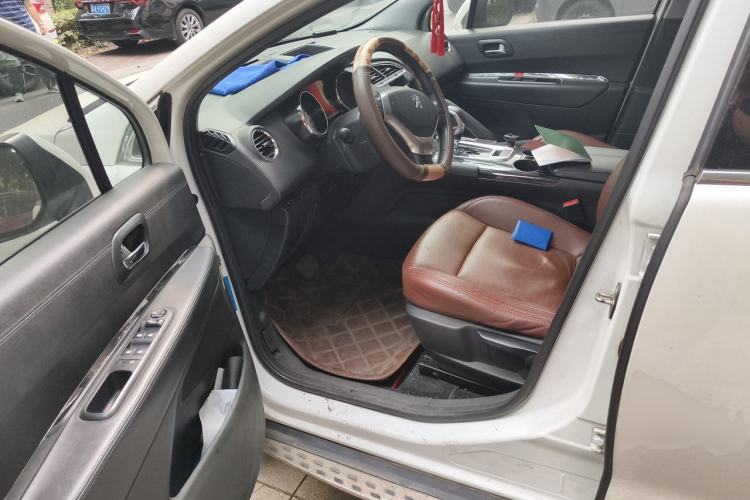 Used Peugeot 3008 2015 2.0L Automatic Classic Edition Driver Seat