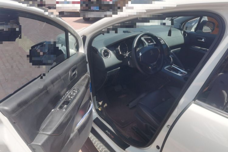 Used Peugeot 3008 2015 2.0L Automatic Classic Edition Driver Seat