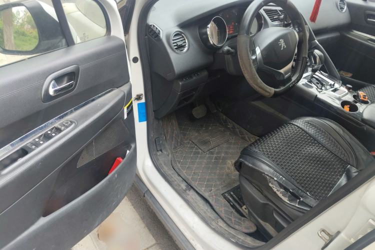 Used Peugeot 3008 2015 2.0L Automatic Classic Edition Driver Seat