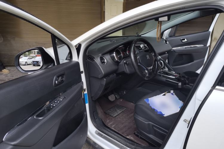 Used Peugeot 3008 2015 2.0L Automatic Classic Edition Driver Seat