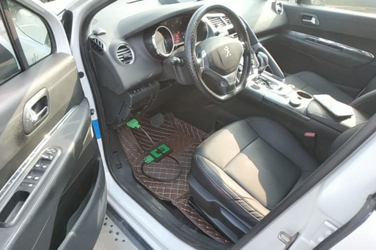 Used Peugeot 3008 2015 1.6THP Automatic Classic Edition Driver Seat