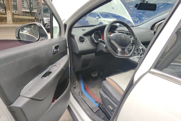 Used Peugeot 3008 2015 1.6THP Automatic Trend Edition Driver Seat