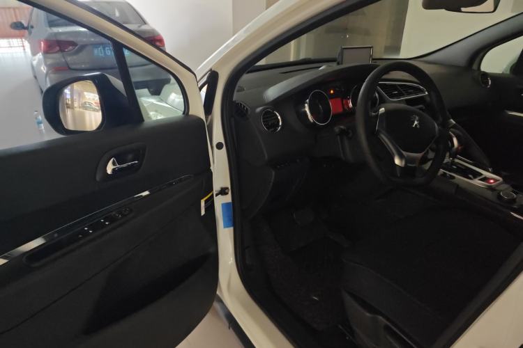 Used Peugeot 3008 2015 1.6THP Automatic Classic Edition Driver Seat