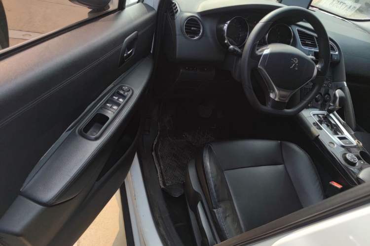 Used Peugeot 3008 2015 1.6THP Automatic Classic Edition Driver Seat