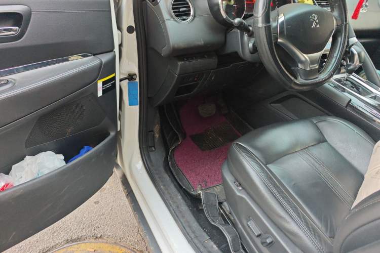 Used Peugeot 3008 2015 1.6THP Automatic Trend Edition Driver Seat