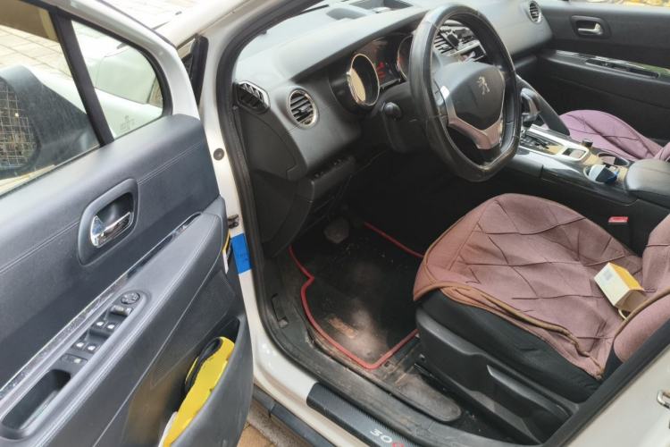 Used Peugeot 3008 2015 2.0L Automatic Classic Edition Driver Seat