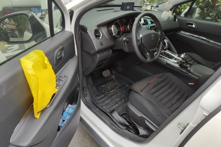 Used Peugeot 3008 2015 2.0L Automatic Classic Edition Driver Seat