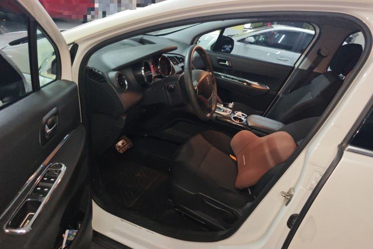 Used Peugeot 3008 2015 2.0L Automatic Classic Edition Driver Seat