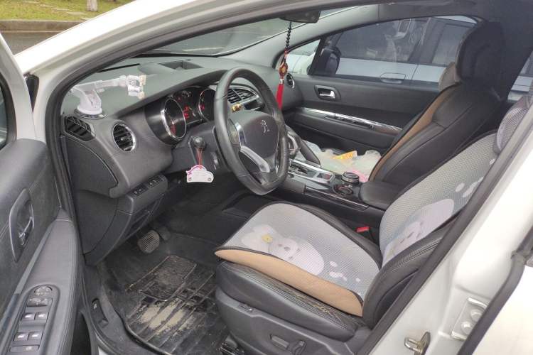 Used Peugeot 3008 2015 2.0L Automatic Trend Edition Driver Seat