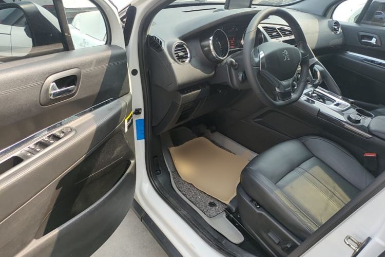 Used Peugeot 3008 2015 1.6THP Automatic Trend Edition Driver Seat