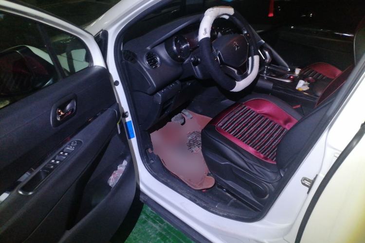 Used Peugeot 3008 2015 2.0L Automatic Classic Edition Driver Seat