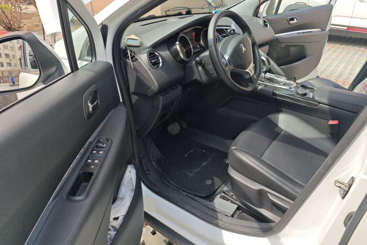 Used Peugeot 3008 2015 1.6THP Automatic Classic Edition Driver Seat