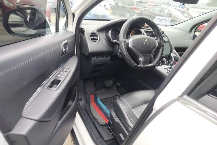 Used Peugeot 3008 2015 1.6THP Automatic Trend Edition Driver Seat