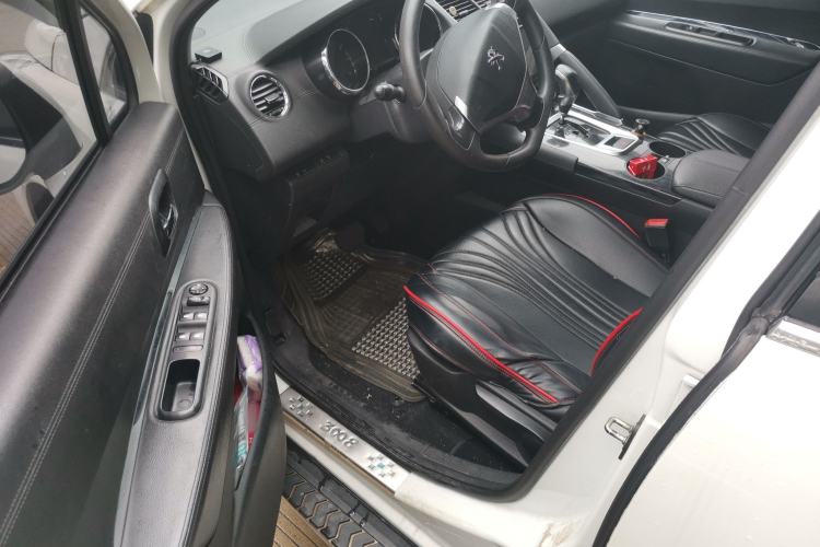 Used Peugeot 3008 2015 2.0L Automatic Classic Edition Driver Seat