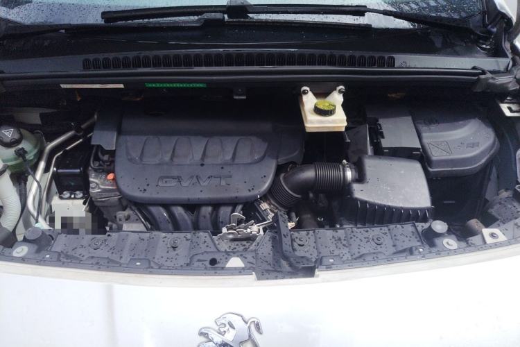 Used Peugeot 3008 2015 2.0L Automatic Trend Edition Engine Bay