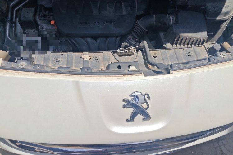 Used Peugeot 3008 2015 2.0L Automatic Classic Edition Engine Bay