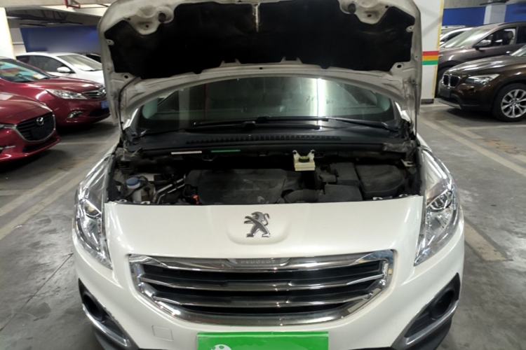 Used Peugeot 3008 2015 2.0L Automatic Trend Edition Engine Bay
