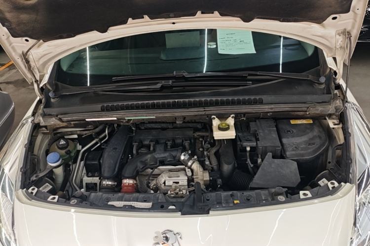 Used Peugeot 3008 2015 1.6THP Automatic Classic Edition Engine Bay