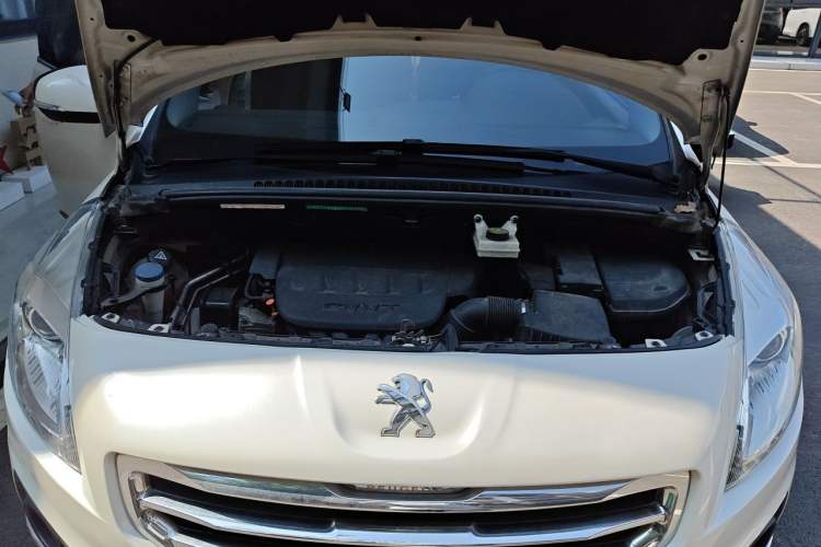 Used Peugeot 3008 2015 2.0L Automatic Classic Edition Engine Bay